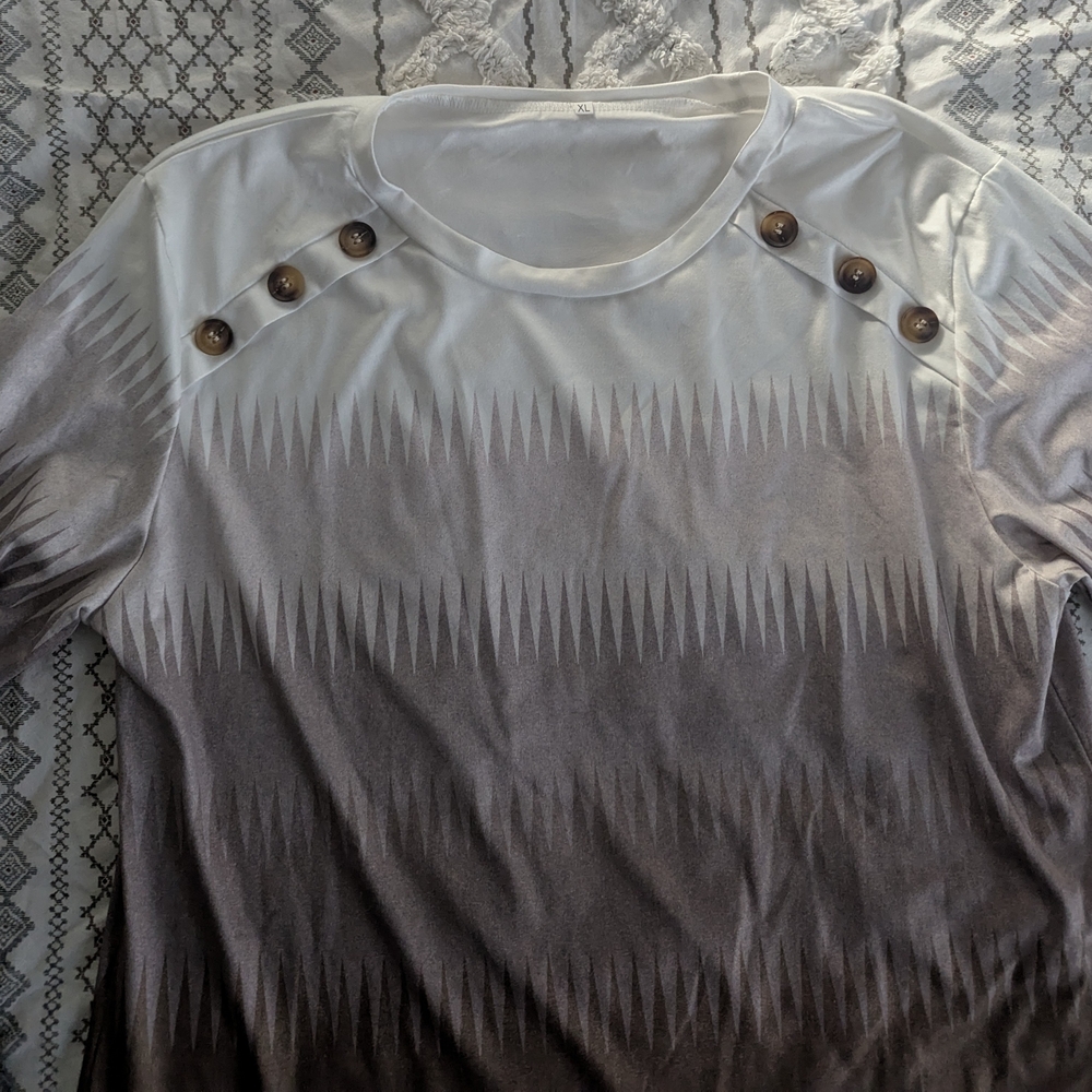 Hilinker Gradient Top - Picture 5 of 9